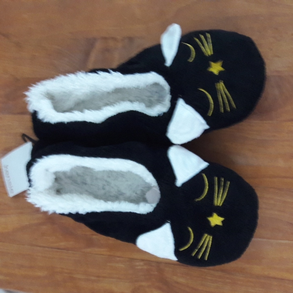 KENSIE HOME SOCS SIZE S/M SLEEPY CAT | BLACK | New